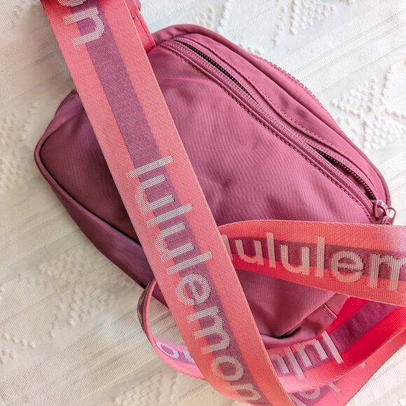 lululemon belt bag - Picture 5 of 5